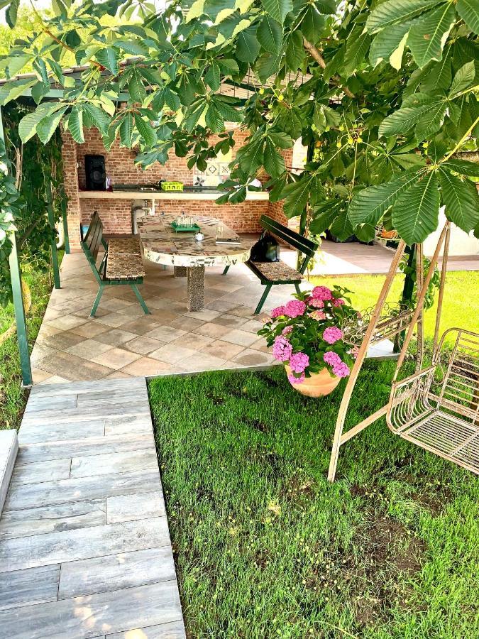 Holiday Home Endi Unesic Экстерьер фото